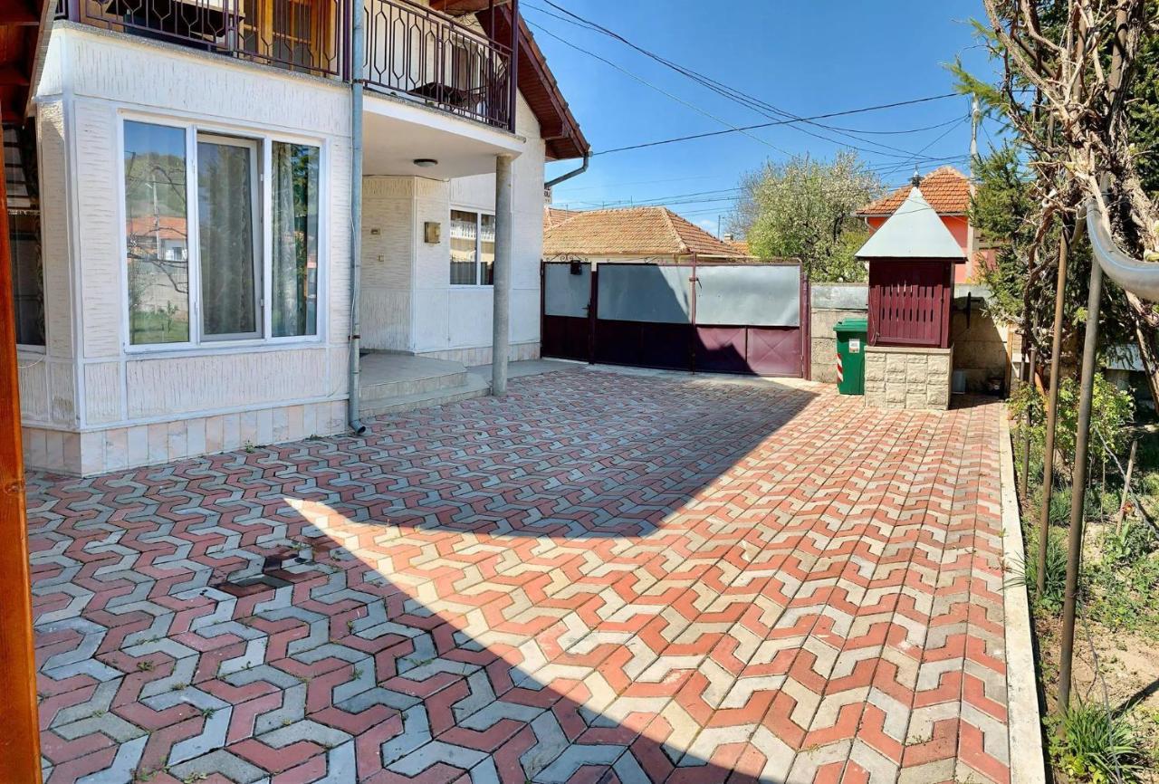 Casa Debora 호텔 Haţeg 외부 사진